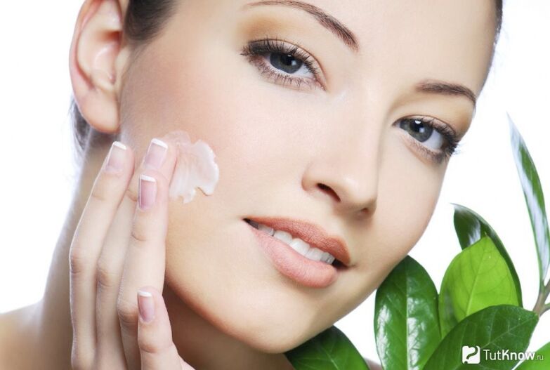 συνταγές για μάσκες για την αναζωογόνηση του δέρματος του προσώπου